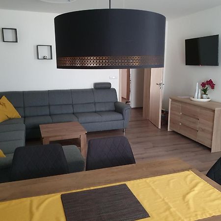 Novy Apartman V Arealu Wellness Hotelu Frymburk Exterior photo