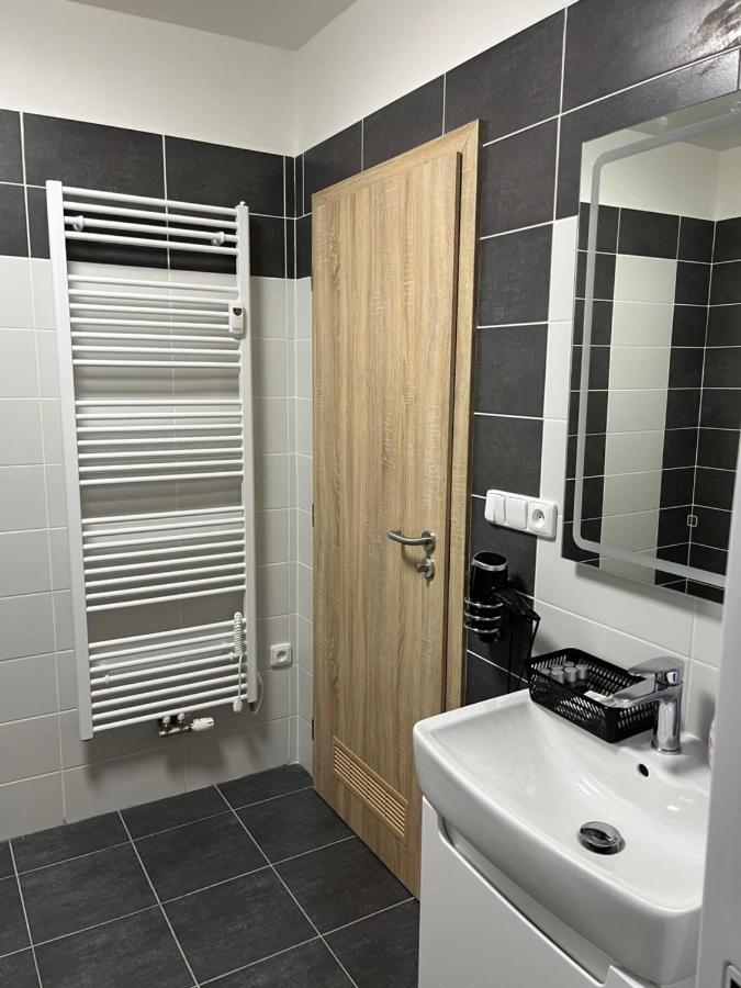 Novy Apartman V Arealu Wellness Hotelu Frymburk Exterior photo